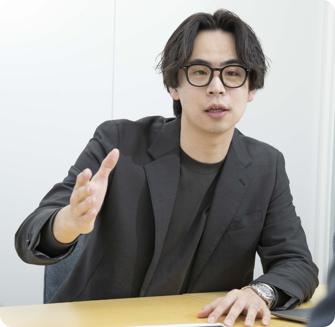 狙うはキャリアアップ！上司と部下の“クッション材”に